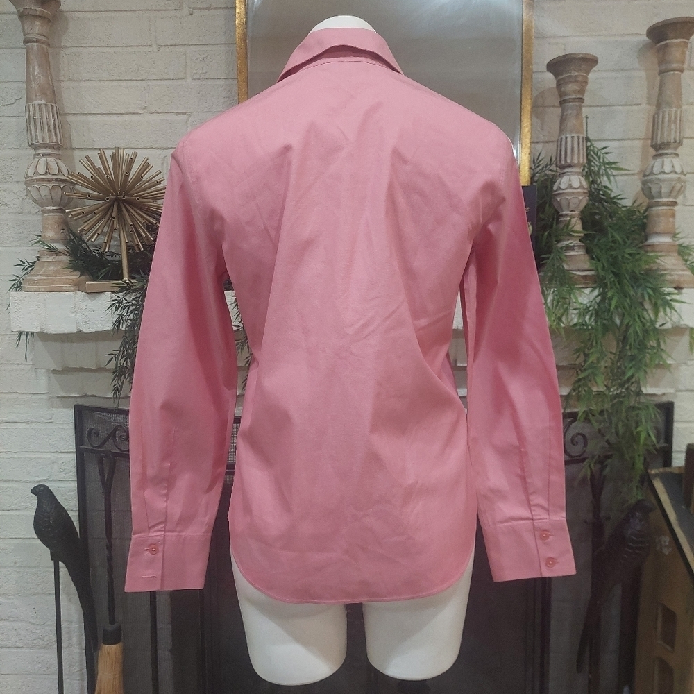Harolds Women’s Sz M Pink V-Neck Button Front Collared City Shirt Classic Style - Picture 2 of 11